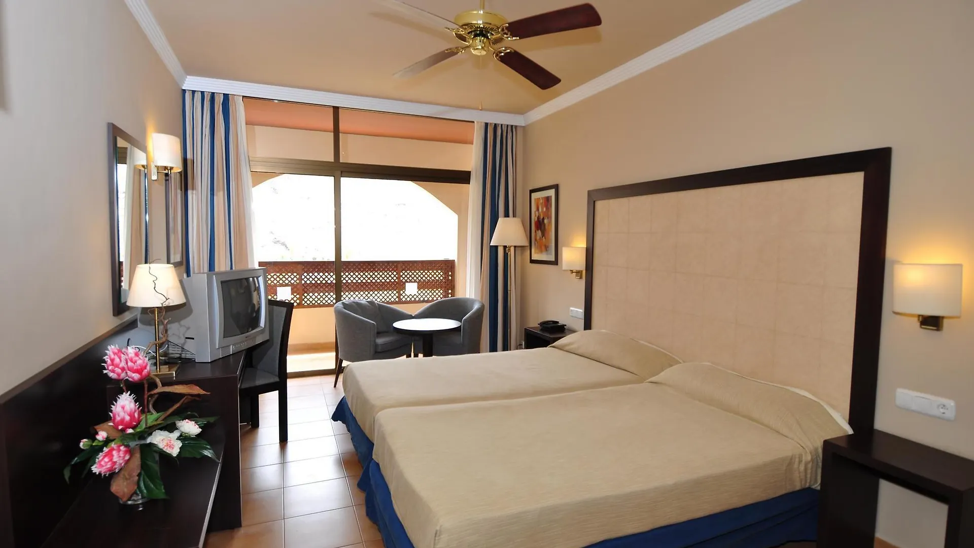 Hotel Livvo Jandia Golf Morro Jable  4*, Morro Jable (Fuerteventura)